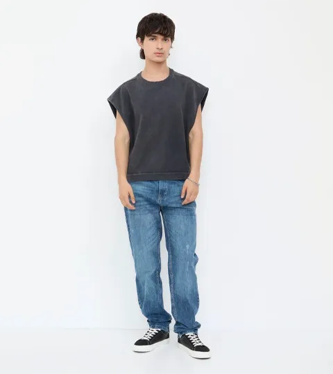 BODEGON_DESK_JEANS.webp